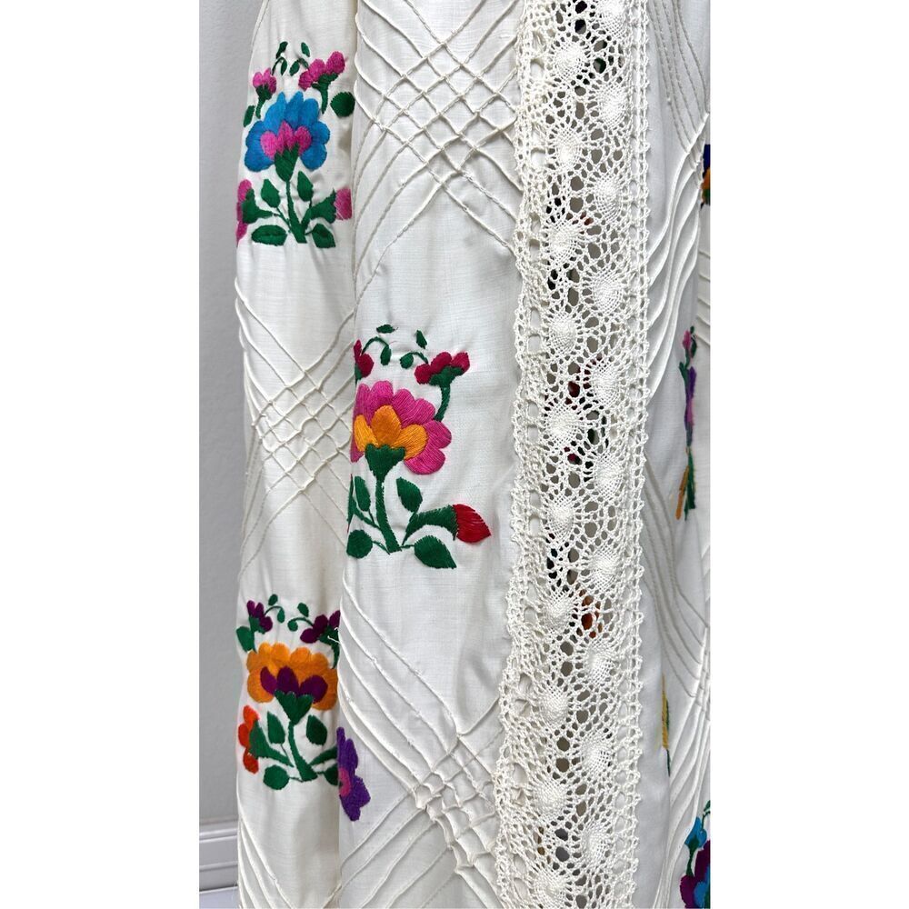 Vintage 70s Mexican Embroidered Halter Maxi Dress Sz S Crochet Lace Boho Cottage - Picture 13 of 13